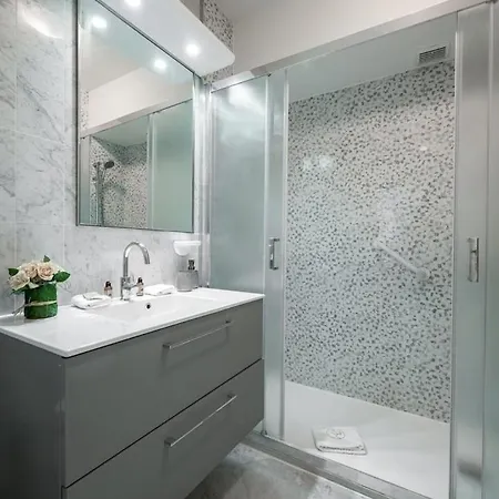 Apartment Le Coq St-roch - Parking - Ac - Swimming Pool Menton